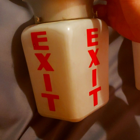 Rare vintage 1930s Milkglass exit light fixture/shades salvaged from Theatre - Picture 2 of 7